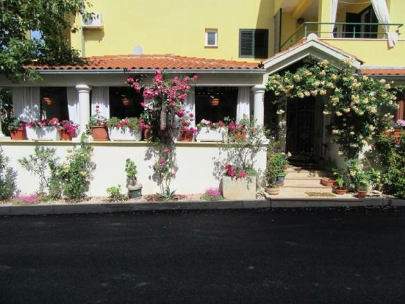Apartmani Bilan Vodice Zewnętrze zdjęcie